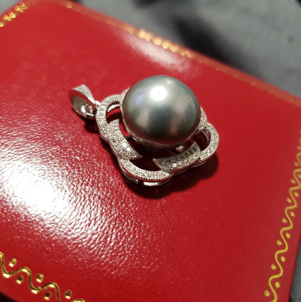 Silver Button Pearl - image 3